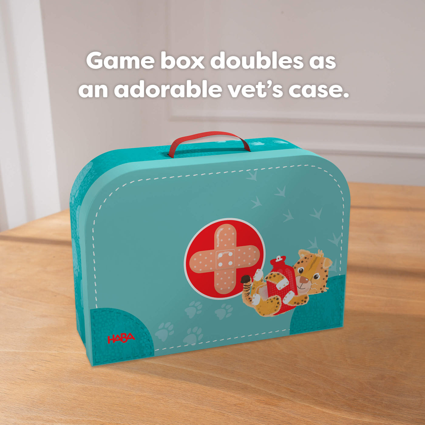 Game box doubles as an adorable vetÕs case.